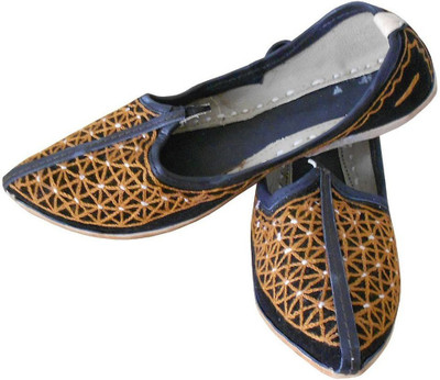 

Rajsahi Jutis For Men(Black
