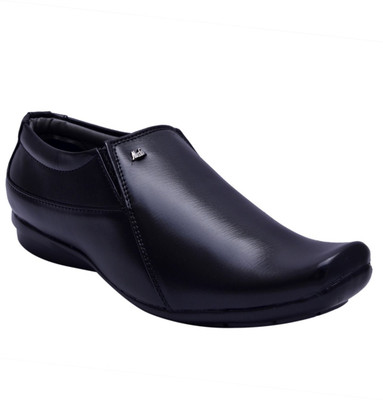

Prolific Kool Fresh Slip On Shoes For Men(Black)