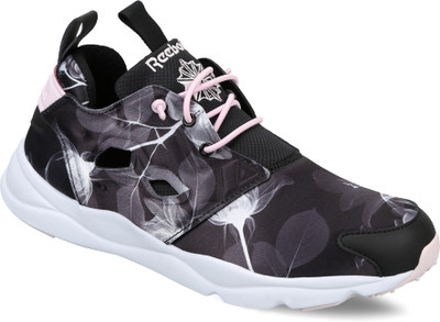 

REEBOK FURYLITE GRAPHIC Running Shoes For Women(Multicolor, Black/white/pink