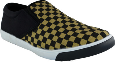 

LeCobbs Canvas Shoes For Men(Black, Yellow
