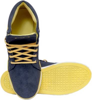 U2 Sneakers
