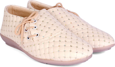 

Sam Stefy Sneakers For Women(Tan), Cream