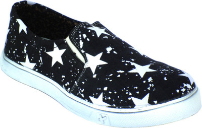 

Reveller Sandy Star Canvas Shoes For Men(Black)