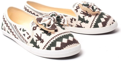 

Nell Canvas Shoes For Women(Black)