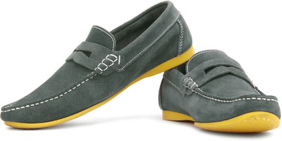 

Kenneth Cole Contrast Winner Men Loafers For Men(Grey)