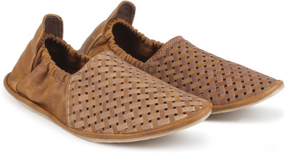 

Footista Veyron Casuals For Men(Tan