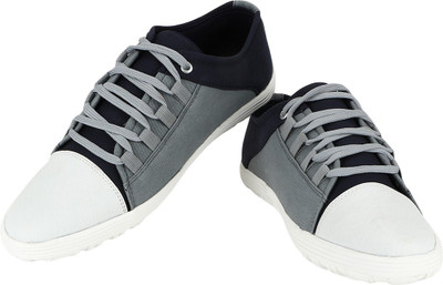 

Knight Ace 2005 Canvas Shoes For Men(Grey, Black