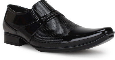 

Footista Slip On For Men(Black