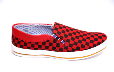 

Roony Casual Shoes For Men(Red