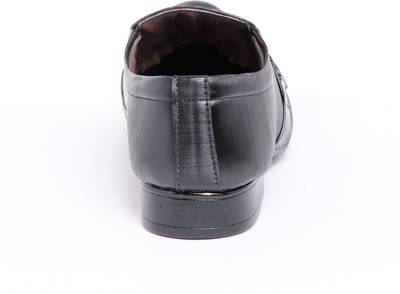 Baaj Slip On