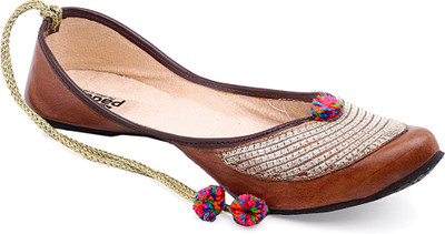 

Paduki Ethnic Footwear Mojaris For Women(Brown