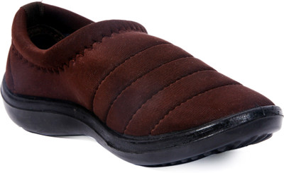 

Footstair Walking Shoes For Women(Brown