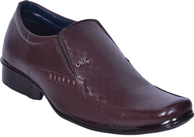 

Sukun Slip On Shoes For Men(Brown)