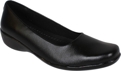 

Footshez Bellies shoe For Women(Black