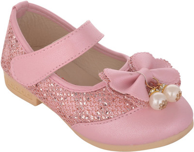 

Glinchy Girls, Pink