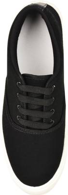 Navchetan Sneakers