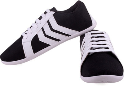 

Shoe Striker Stripes Black Canvas Shoes For Men(White), Black_4