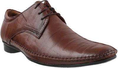 Metro Classic Lace Up Shoes