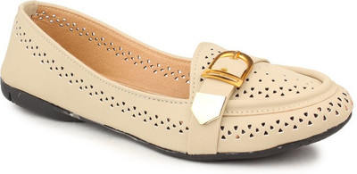 

Sindhi Footwear Venetian Loafers For Women(Beige)