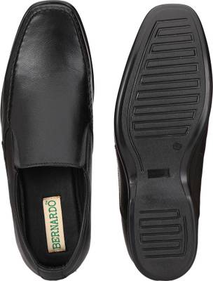 BERNARDO Slip On