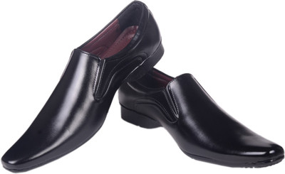 

Maxx Wellmart Slip On For Men(Black