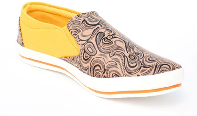 

TheWhoop Brown Yellow Casual Loafers For Men(Brown, Yello