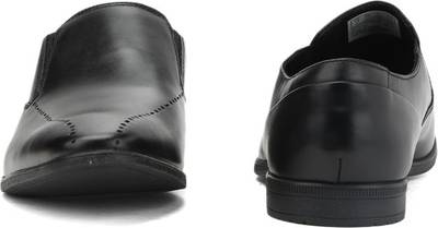 Clarks Bampton Free Black Leather Slip On