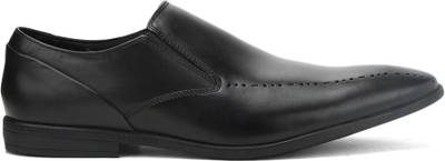 Clarks Bampton Free Black Leather Slip On