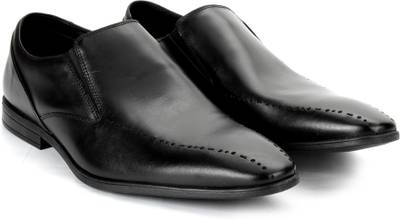 Clarks Bampton Free Black Leather Slip On