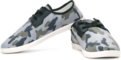 

Globalite Military Walking Shoes For Men(Black, Multicolor), Navy