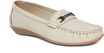 

Vendoz Loafers For Women(Natural, Cream