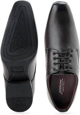 Arrow Lace Up