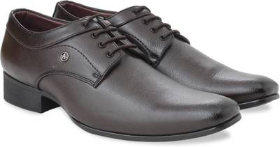 Arrow Lace Up