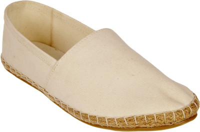 

Bruno Manetti AVI-012 Casuals For Women(White