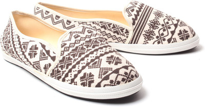 

Nell Canvas Shoes For Women(Brown)