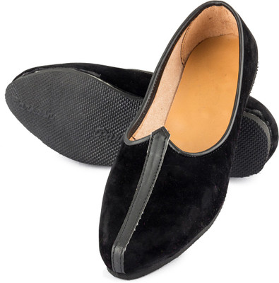 

Tashi Black Jalsa Jutis for Men For Men(Black)
