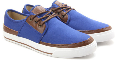

United Colors of Benetton Men Sneakers For Men(Blue, Brown, 901