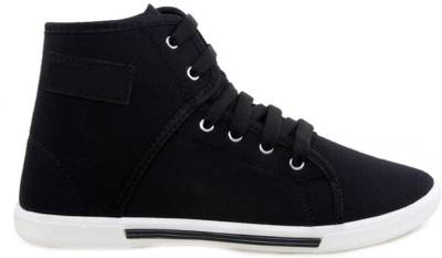 Lee Won Sneakers