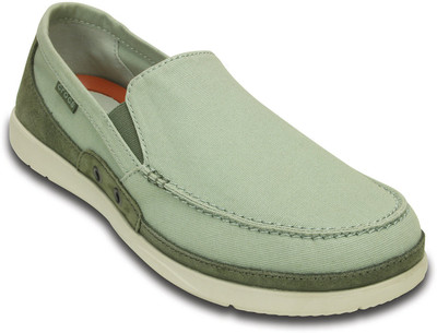 

Crocs Casuals For Men(Olive), 14392-3j0