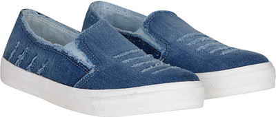 

Kraasa Froever 16 Slip On Sneakers For Women(Multicolor, Sky