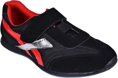 

Tickshoes Slip On For Men(Black