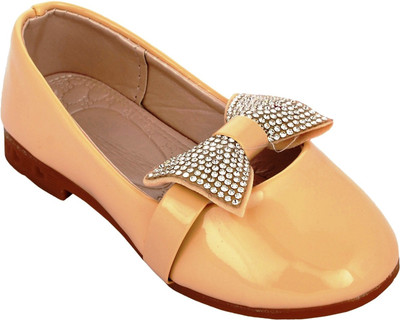 Glinchy Comfortable Party Wear Synthetic Leather Bellies For Women(Beige