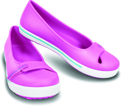 

Crocs Women Pink Flats