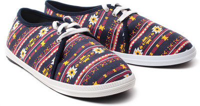 

Nell Canvas Shoes For Women(Blue)