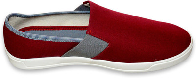 

Marusthali MSHS00012- Sneakers For Men(Maroon