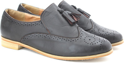 

Addons Casual Shoes For Women(White, Dk. brwn