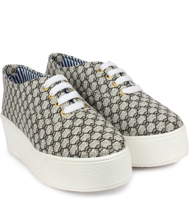 

Shoetopia Canvas Shoes For Women(Black