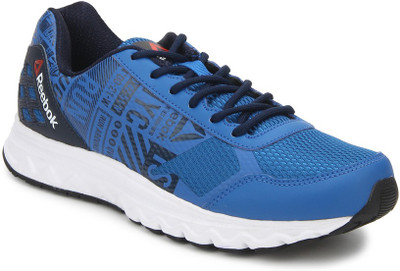 

REEBOK RUN VOYAGER Walking Shoes For Men(Blue
