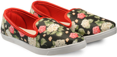 

Nell Slip On Sneakers For Women(Multicolor, Green