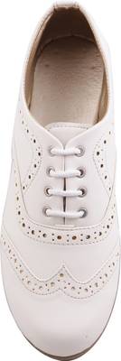 Adorn Stylish and Elegant Lace Up Shoes